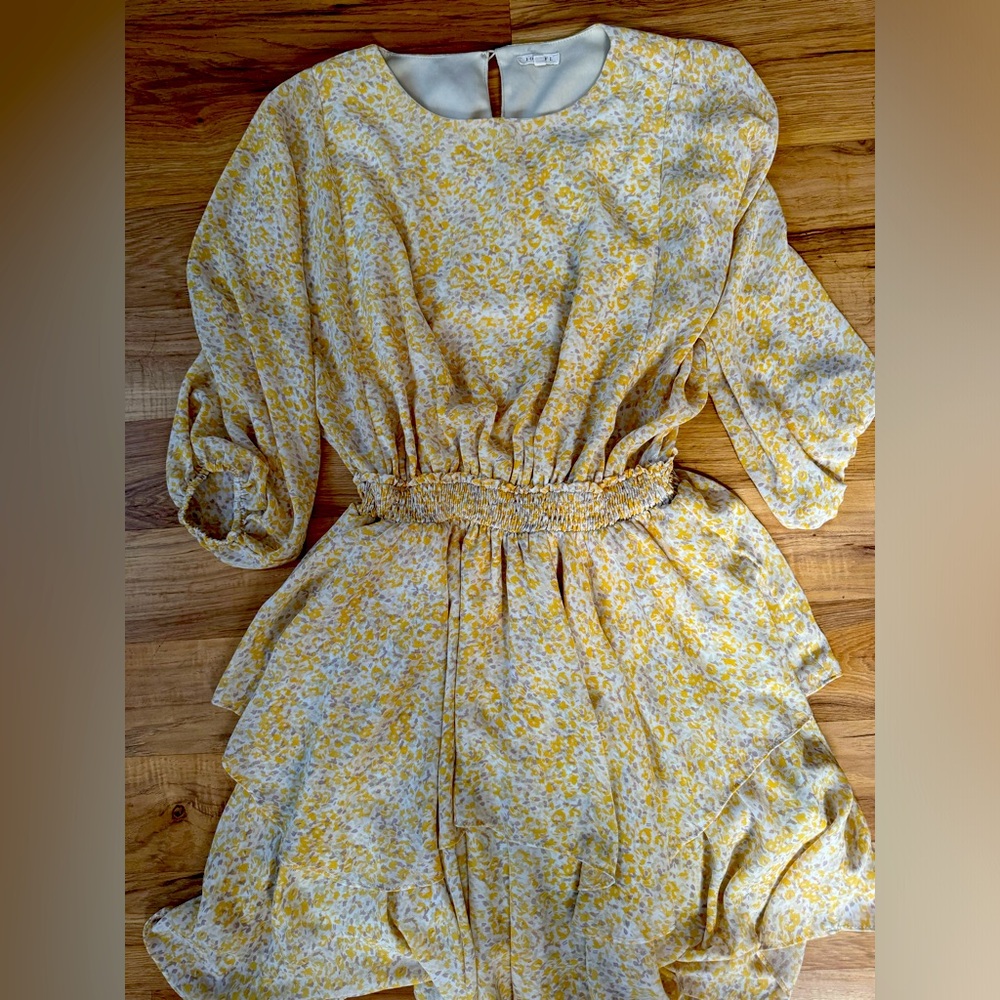 Beautiful yellow dress